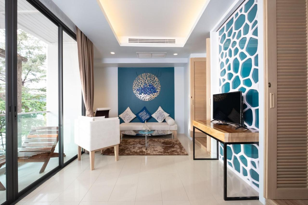 The Royal Palm Beach Front Patong Екстериор снимка