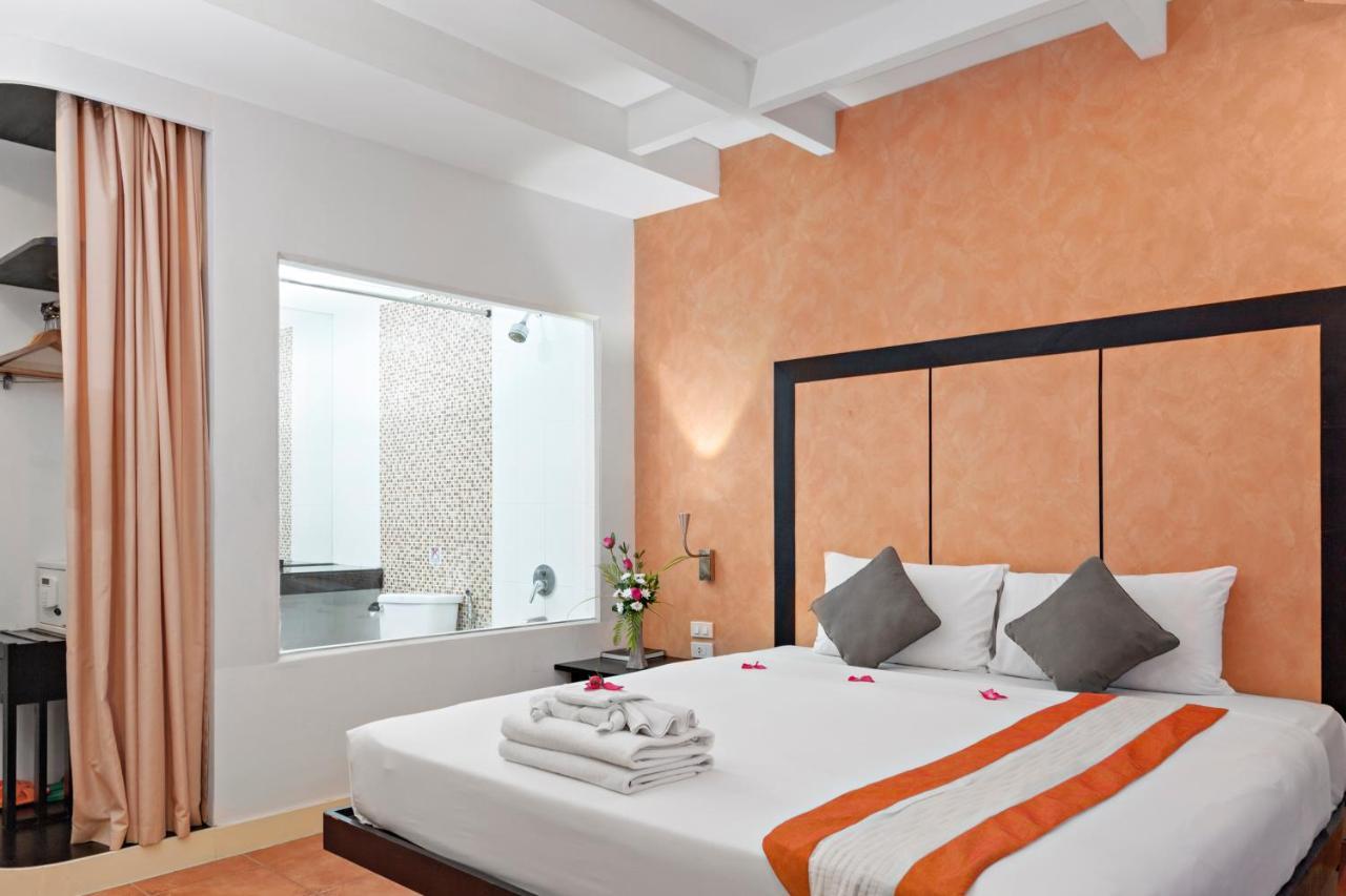 The Royal Palm Beach Front Patong Екстериор снимка