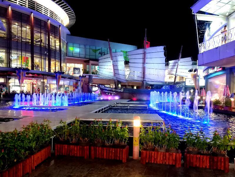 The Royal Palm Beach Front Patong Екстериор снимка